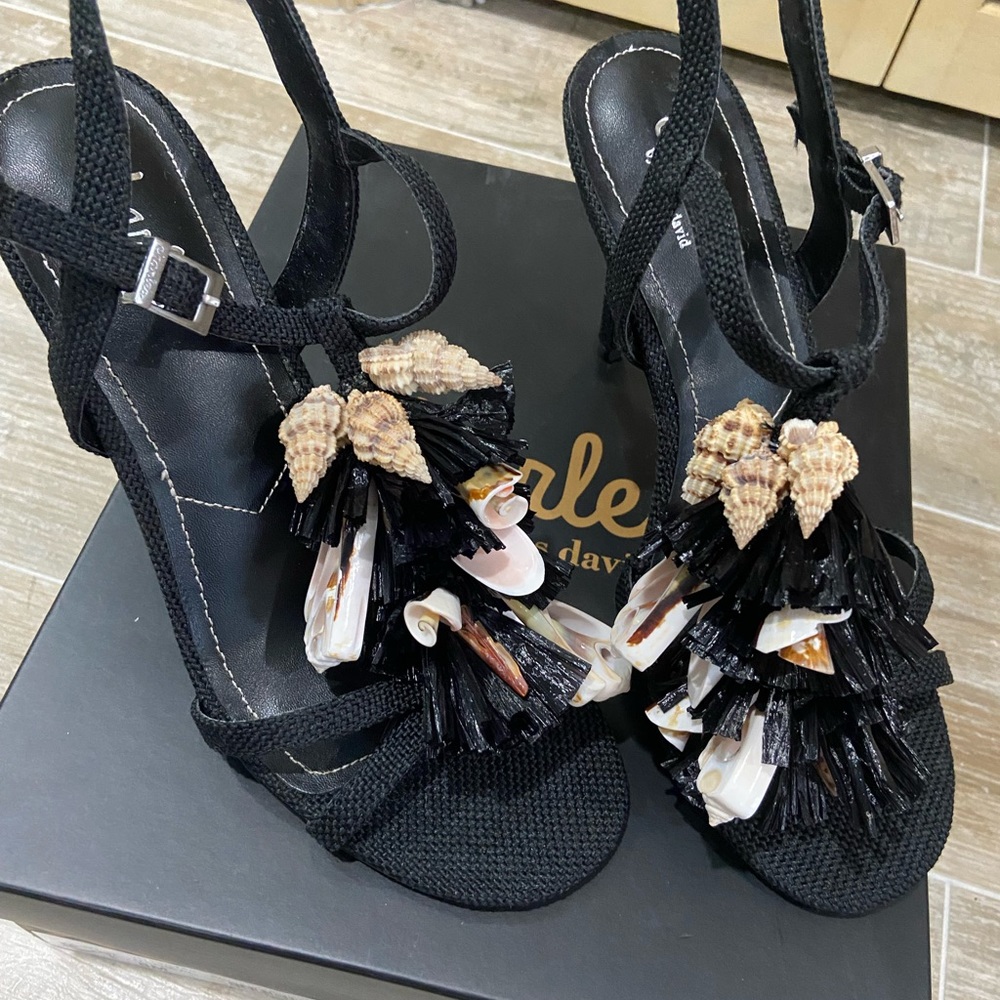 Charles David  black tight woven heel with paper and shells. Size 8
